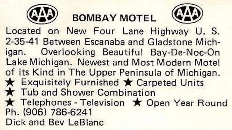 Bombay Motel - Vintage Postcard